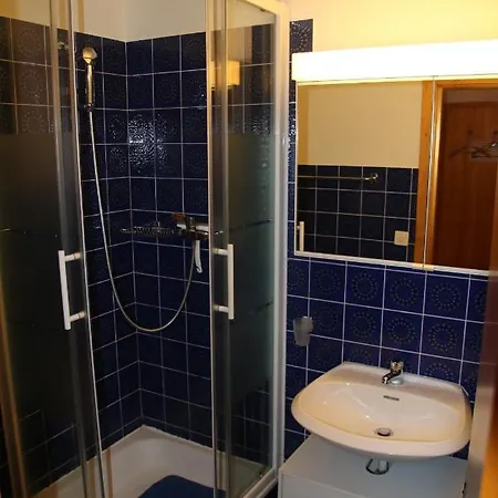 شقة Combyre Comfortable & Center Apartements *